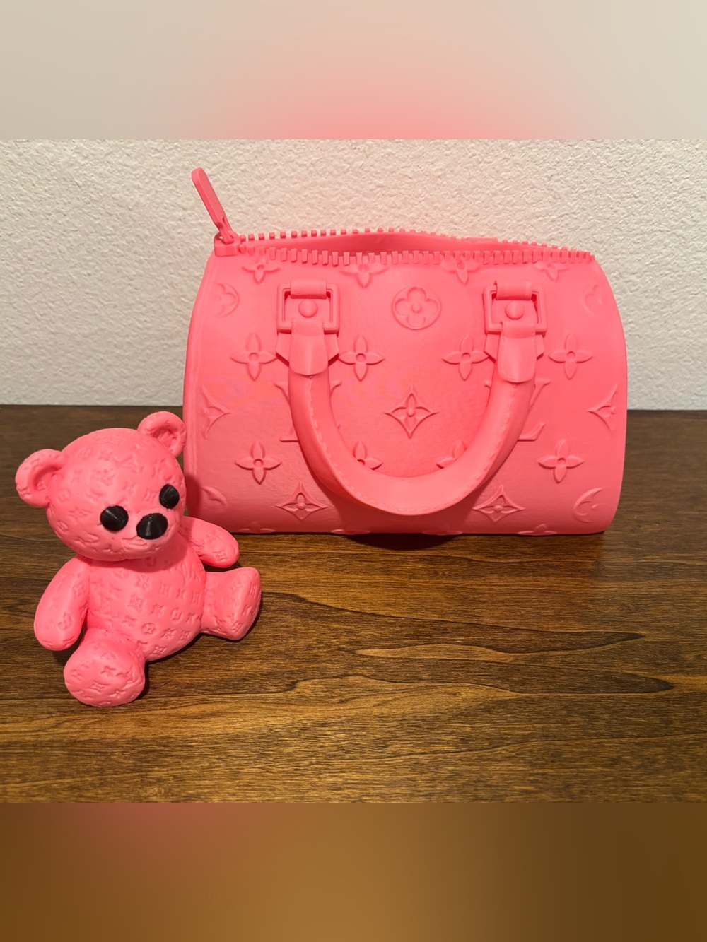 3D printed Fashion Bag Decor/Vase Pink Embossed-Bear not included-sold separate - Picture 7 of 8